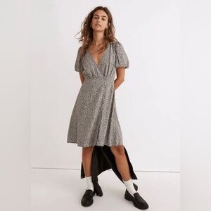 NWT Madewell Challis Wrap Mini Dress in Tudor Floral. Size 4.